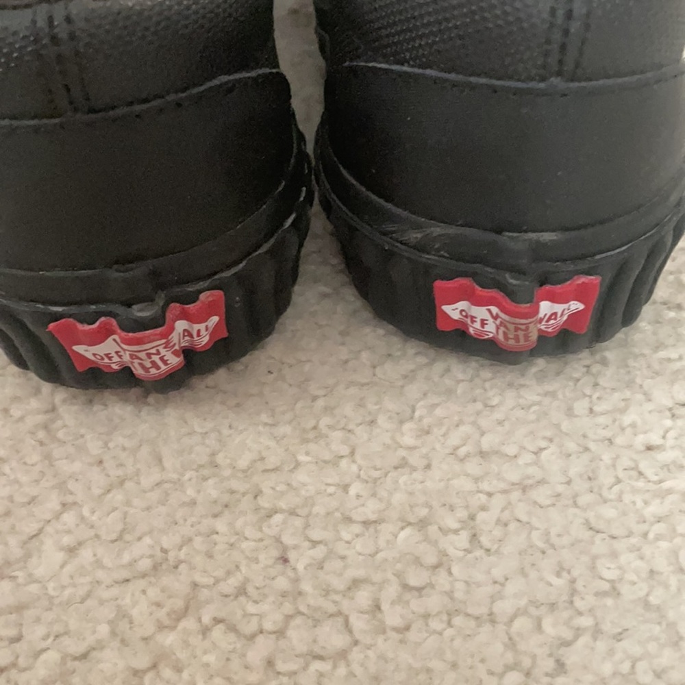Marvel VANS 6.5 - Picture 2 of 5